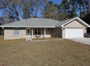 51 Alma Ln, Macclenny, FL 32063
