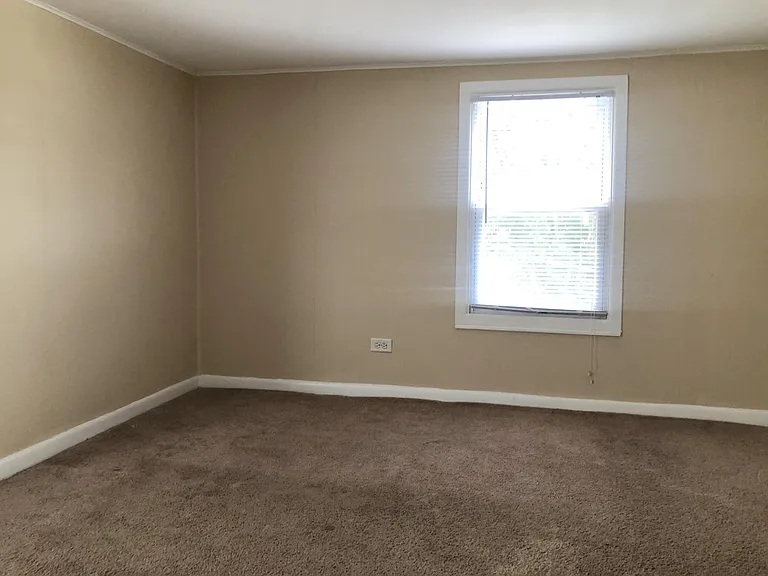 9820 Natoma Ave — Photo 17