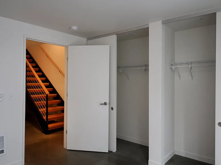 Rooster Apartments — Photo 40
