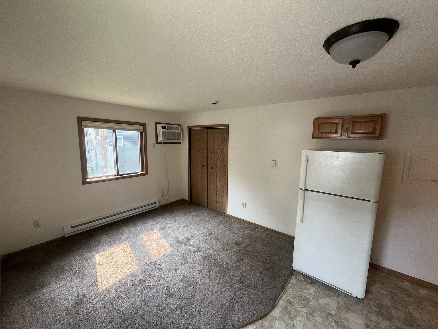 Studio, $625 — Photo 4