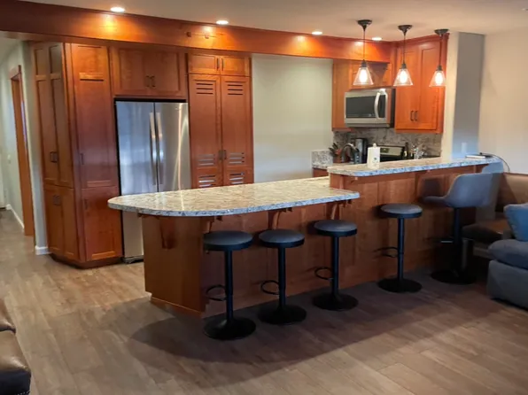 (undisclosed Address), Redway, CA 95560