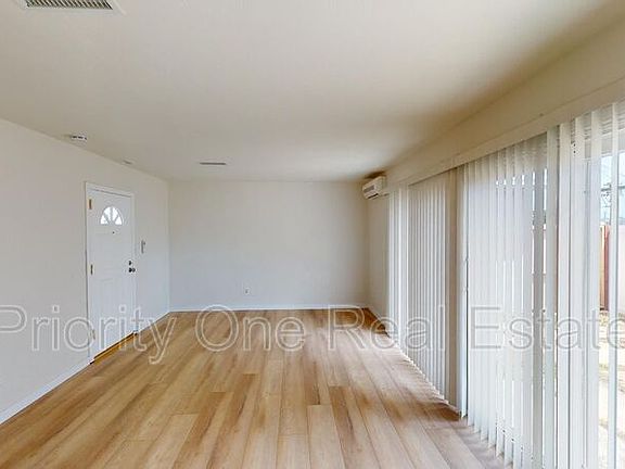 5th image of 3735 James St