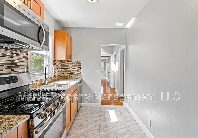 79 Derby St #2 — Photo 7