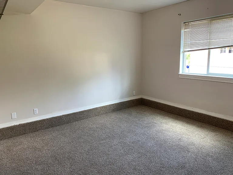303 E Augusta Ave #2 — Photo 18