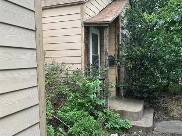 227 E California St, Walters, OK 73572