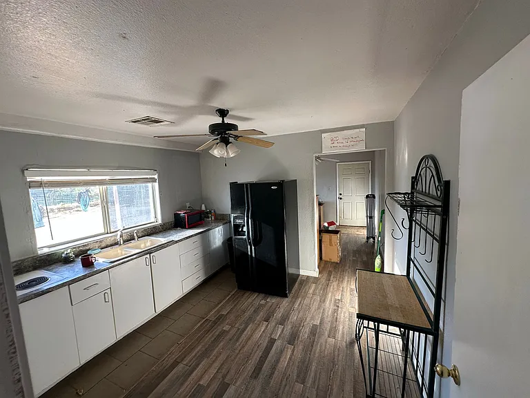 2025 Whipple Ave — Photo 36
