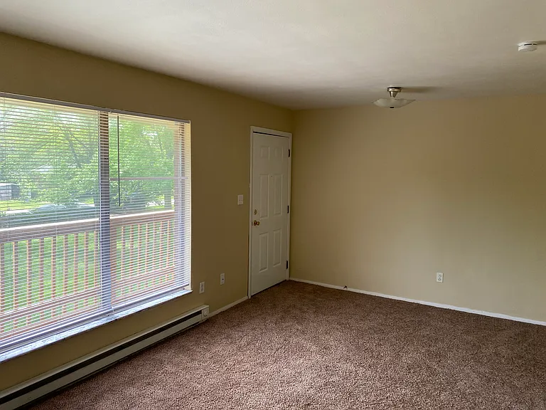 209 Castellano Dr #8 — Photo 12