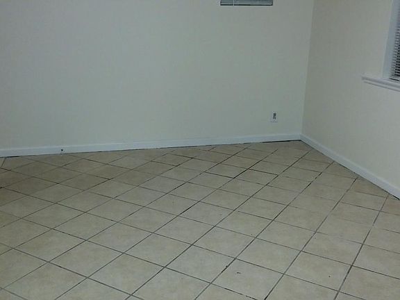 5th image of 638 S Woodrow Ave