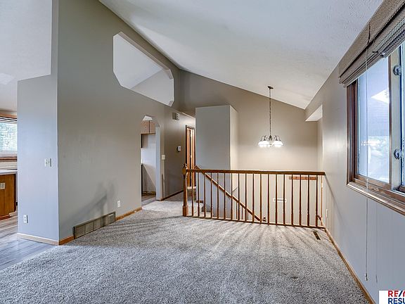 4th image of 5552 N 131st St
