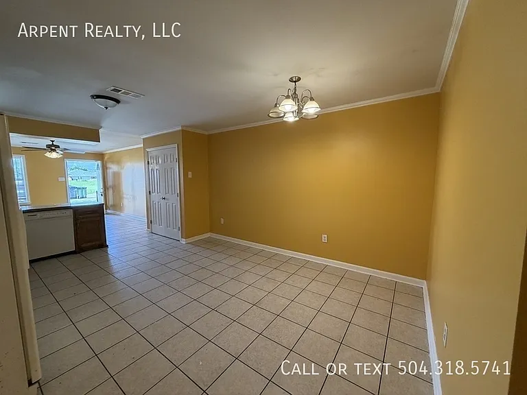 511 E Genie St #1 — Photo 6
