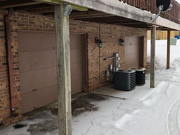 5th image of 4471 Carthage Dr APT 9