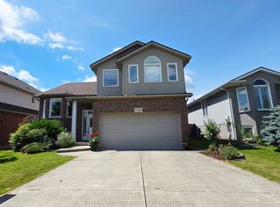 7139 Parkside Rd, Niagara Falls, ON L2H 3L6