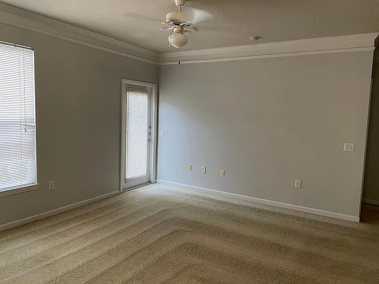 8848 Villa View Cir #303 — Photo 9