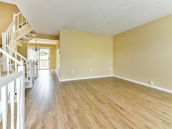 2nd image of 240 Clearbrook Ct