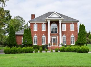 108 Meadowlake Dr, Gallatin, TN 37066