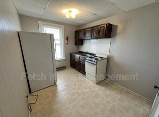 107 E Main St, New Holland, PA 17557