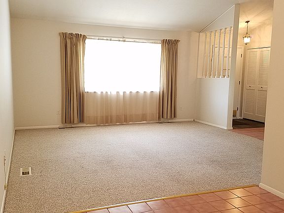 3rd image of 25173 Mitchell Dr