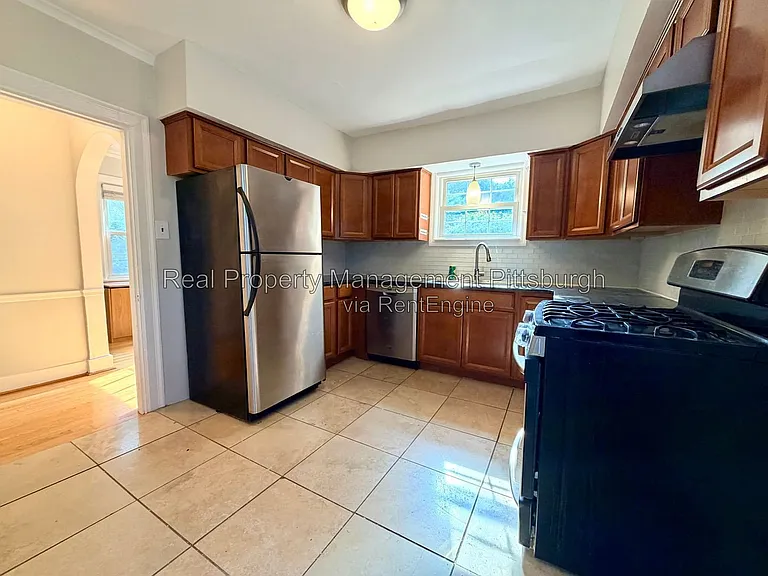 113 Bayard Pl — Photo 5
