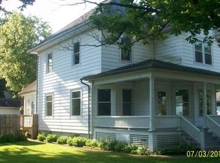 515 S Central St, Gilman, IL 60938