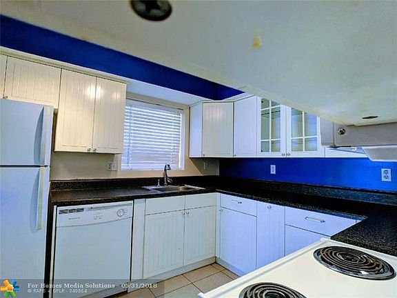 5th image of 3711 NW 95th Ter APT 1121
