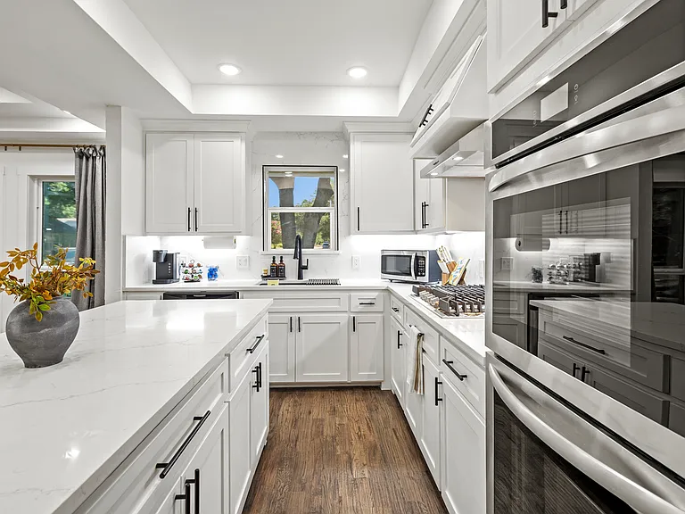13002 Halwin Cir — Photo 49