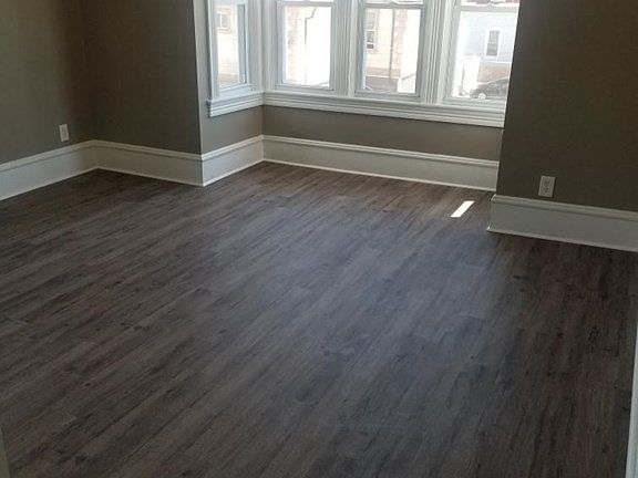 2nd image of 1066 Bedford St #1