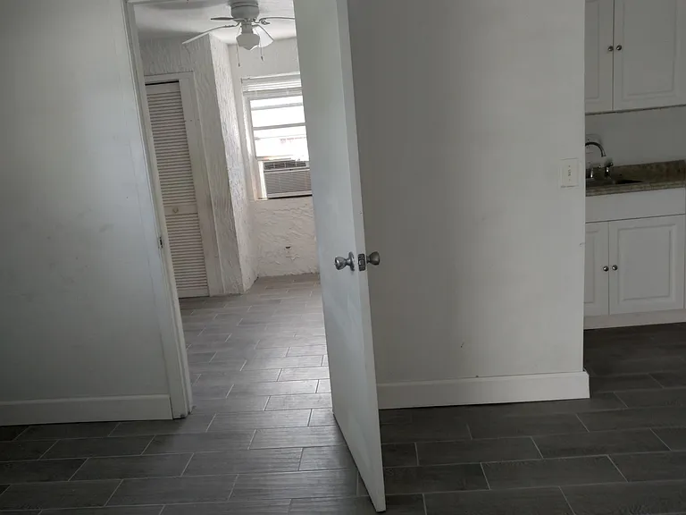 2023 Delphia St — Photo 12