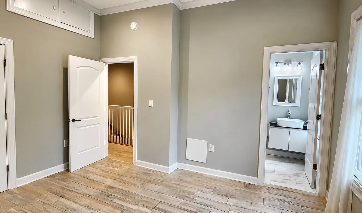 Ready for Move-In! 3 Bedroom Home with Open Floor Plan & Large Private Yard — Photo 4