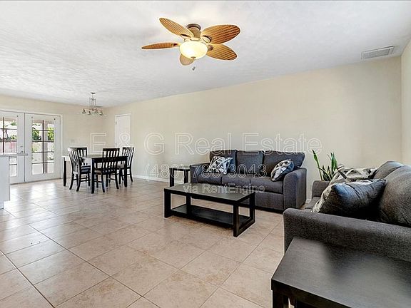 3rd image of 8226 E Plaza Ave