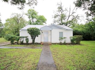 913 McCormick St, Denton, TX 76201
