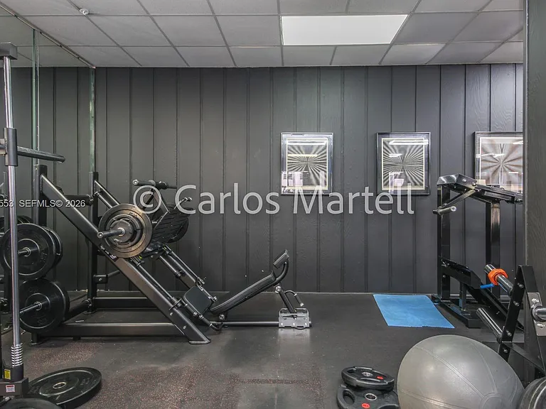 2780 NE 183rd St #1 — Photo 28