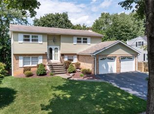 2903 W Fairview St, Allentown, PA 18103