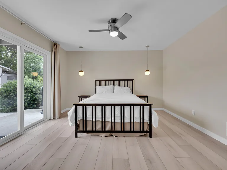 5621 Morro Way — Photo 20