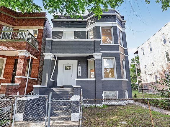 2nd image of 712 W Marquette Rd