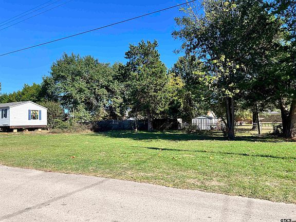 2nd image of 646-640 642 McDonald At Kevin