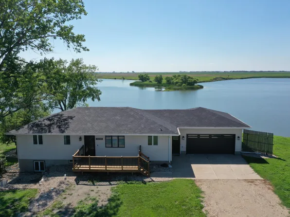 13183 N Sunrise Dr, Ipswich, SD 57451