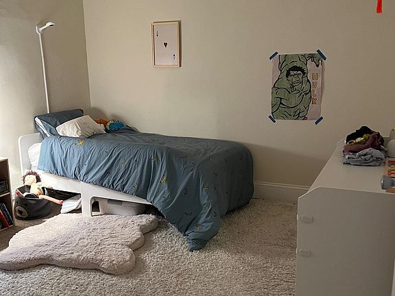 2nd bedroom