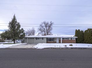 1071 SW 15th St, Redmond, OR 97756