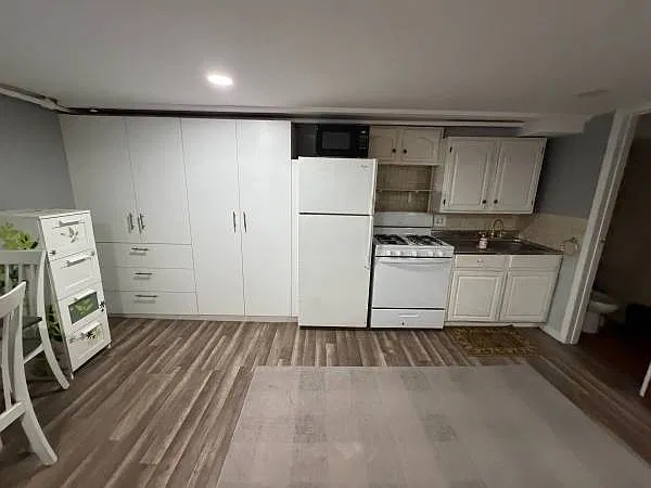 Studio, 800 sqft, $1,400 — Photo 1