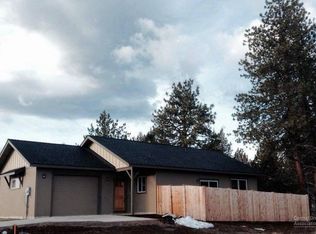 1050 N Jantzen Ln, Sisters, OR 97759