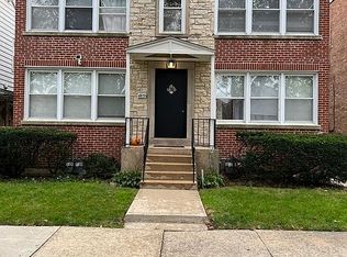 4835 Hull St #1W, Skokie, IL 60077