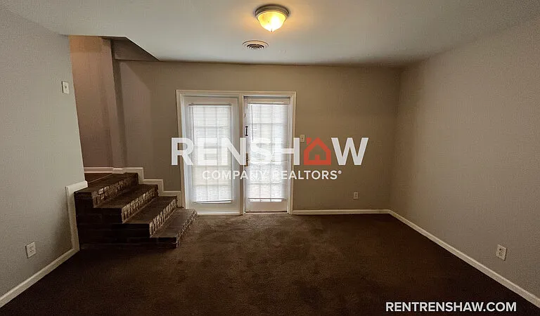 3761 University St — Photo 8
