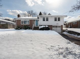 6 Kenneth Ter, Stoneham, MA 02180