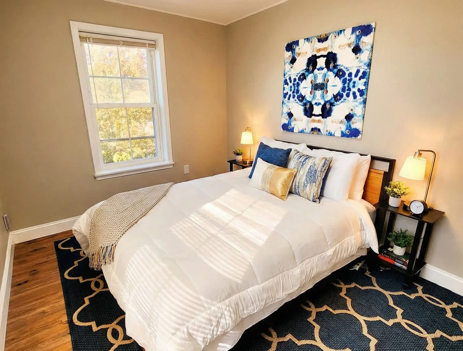 2 bed, 1.0 bath, 990 sqft, $3,546 — Photo 4