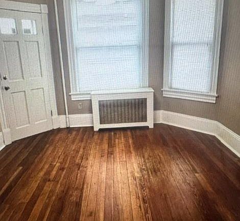 3rd image of 20 Stephen St