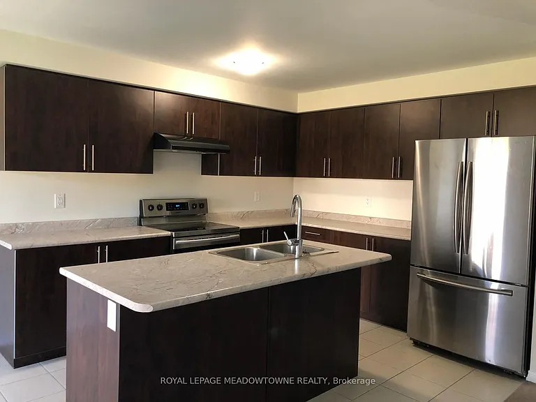 20 Butcher Cres — Photo 7