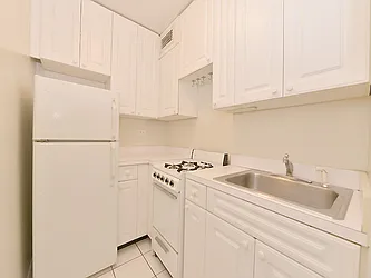Rented by Cooper & Cooper Real Estate