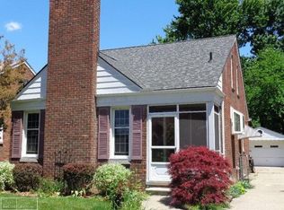 20841 Woodmont St, Harper Woods, MI 48225