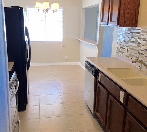 4th image of 5913 Pebble Beach Blvd