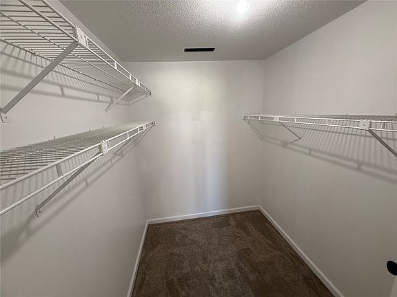 5th image of 4116 Lexington Dr NE APT C